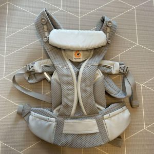 Ergobaby エルゴベビー omni breeze 抱っこ紐 オムニブリーズ パールグレー